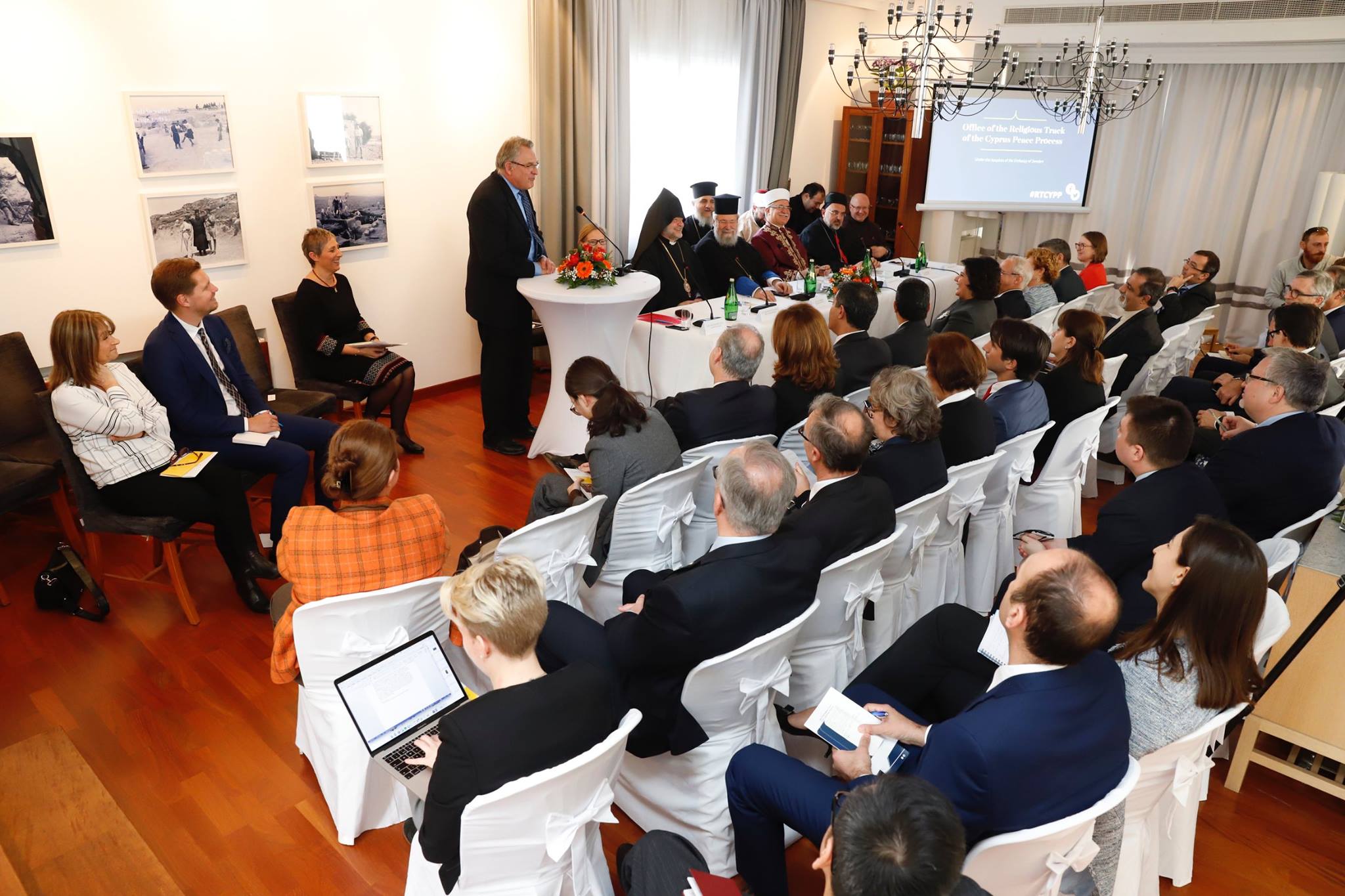 photo for webinar – religion and diplomacy
